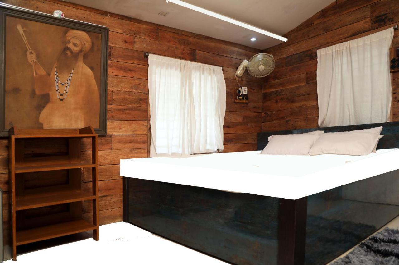 Panchobon Art Resort Shanti Niketan Luaran gambar