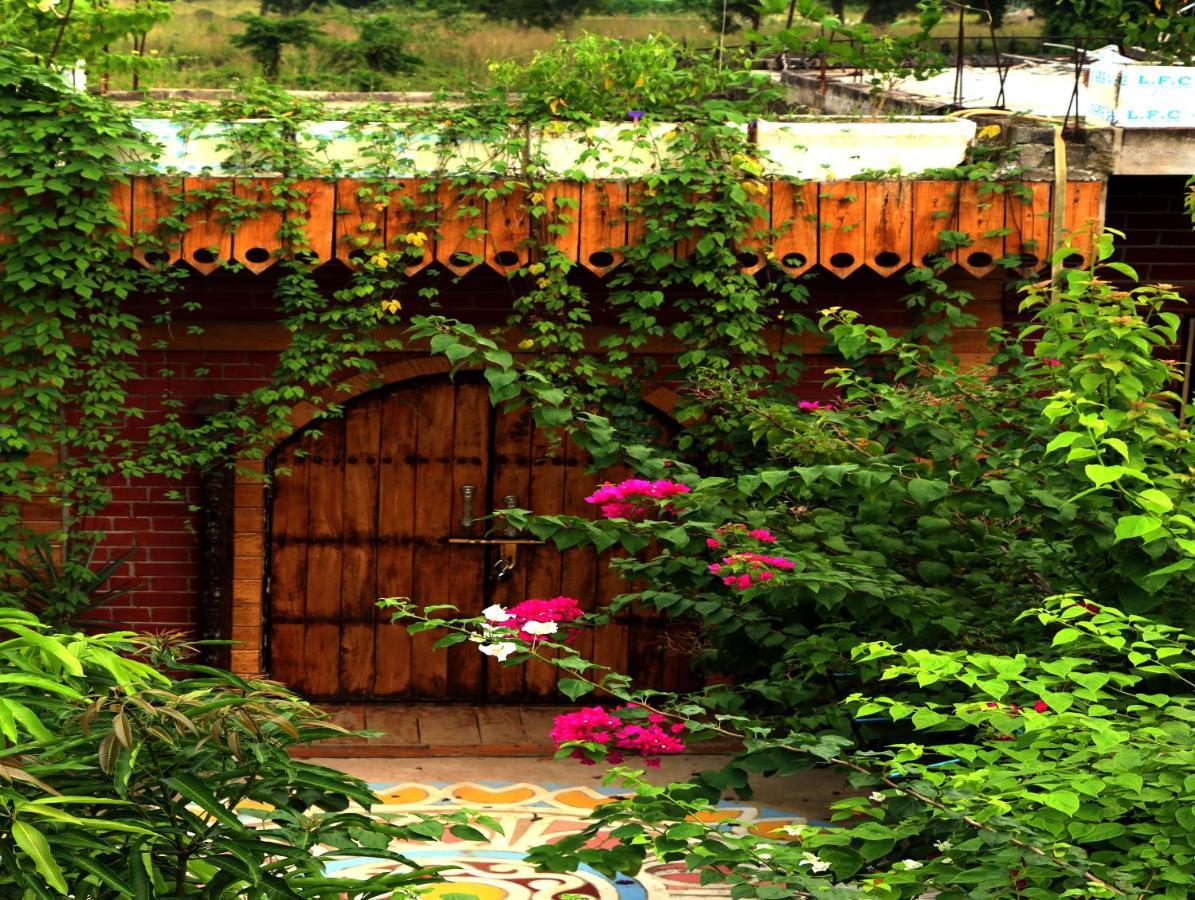 Panchobon Art Resort Shanti Niketan Luaran gambar