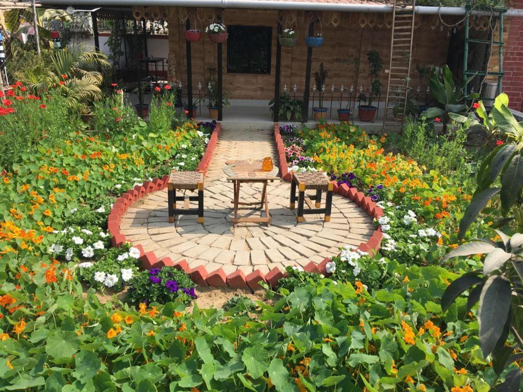 Panchobon Art Resort Shanti Niketan Luaran gambar