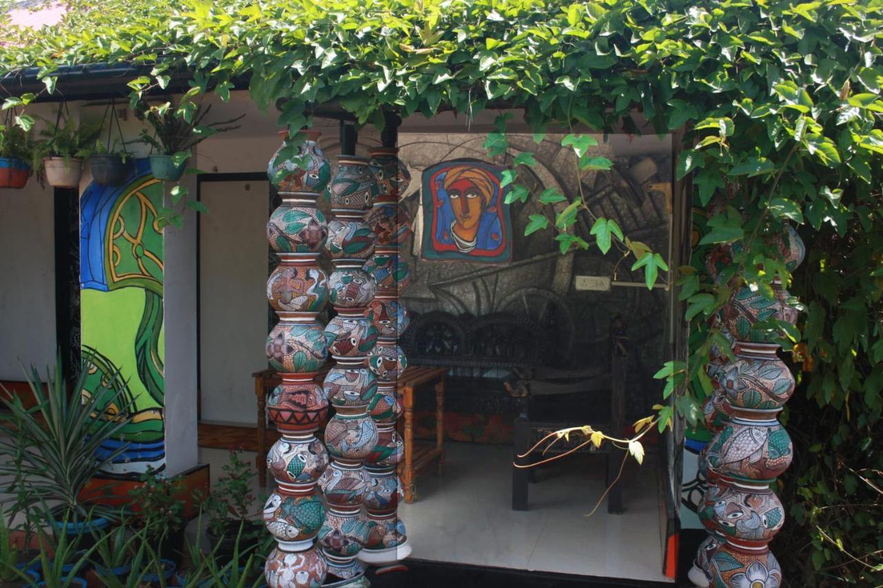 Panchobon Art Resort Shanti Niketan Luaran gambar