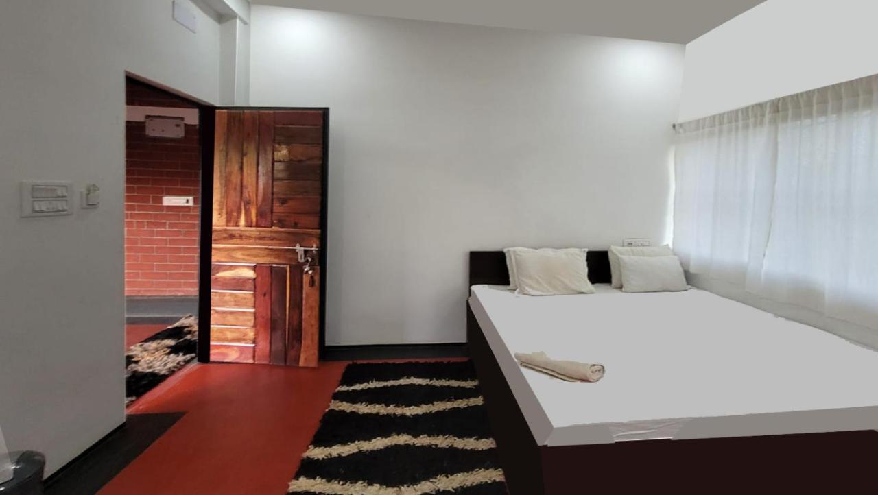 Panchobon Art Resort Shanti Niketan Luaran gambar