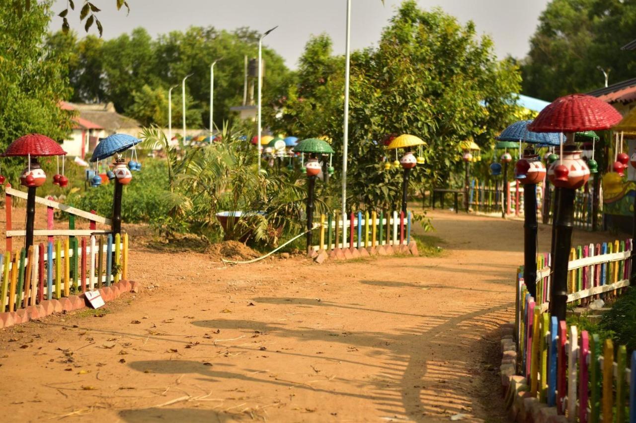 Panchobon Art Resort Shanti Niketan Luaran gambar